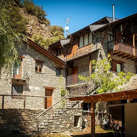 La Borda Del Pubill Aldeamento Turístico 2*